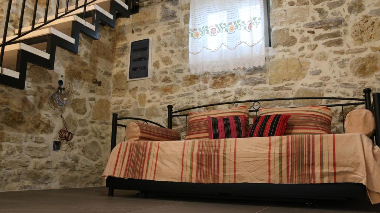 Mouri Village Aikirgiannis Extérieur photo